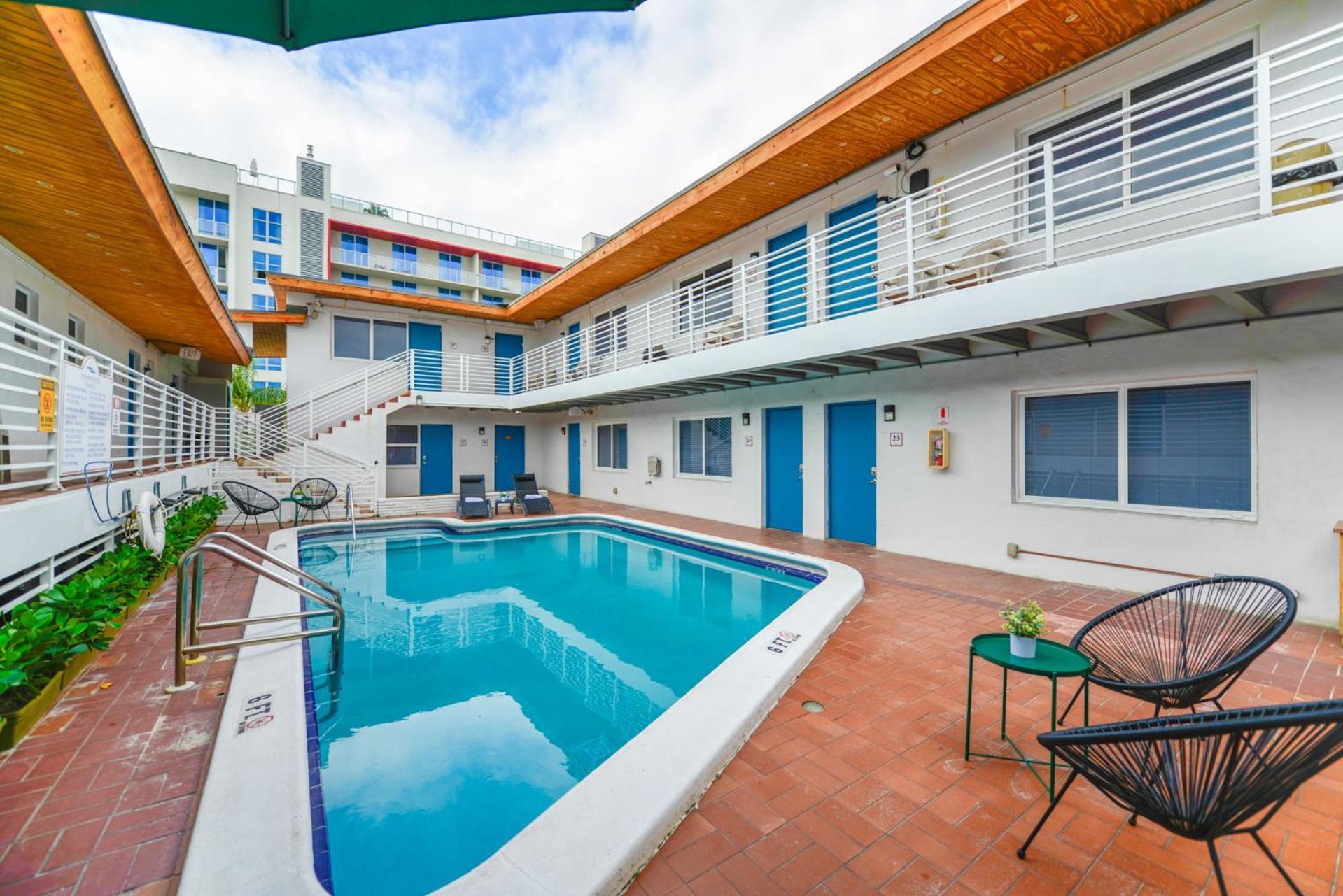 Radiant Unit With Parking And Pool - M26 Daire Hollywood Dış mekan fotoğraf